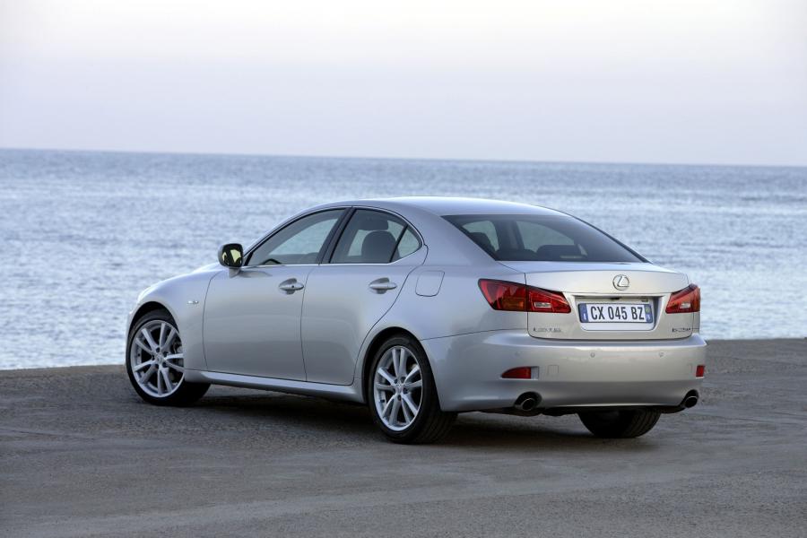  Lexus IS250 2005 года  (фото 35 из 141)
